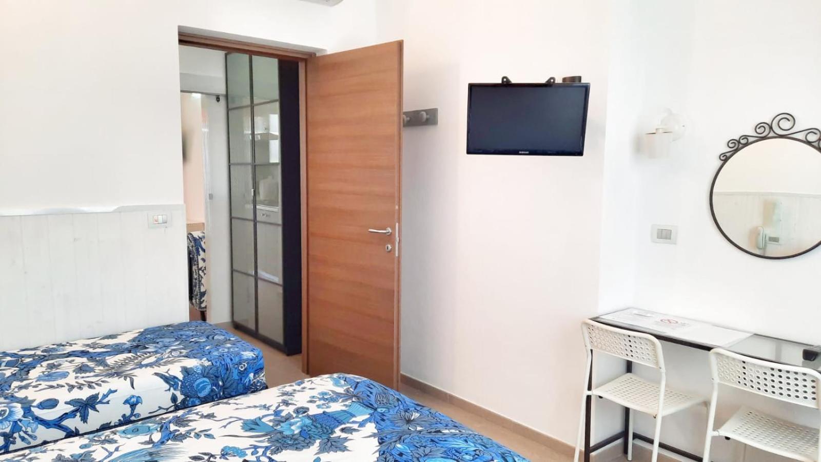 Residence Argentina R.T.A. Spotorno Quarto foto